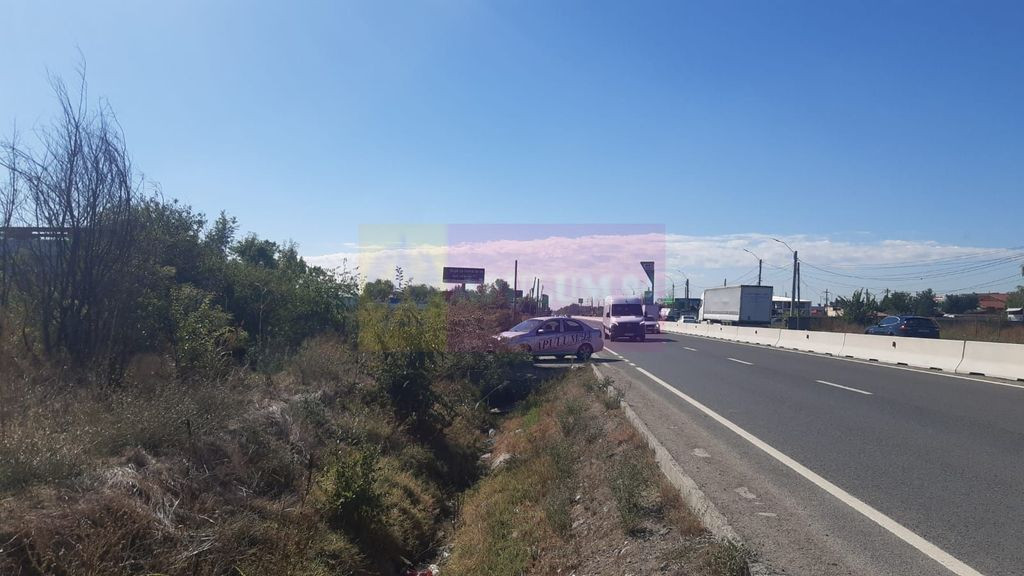 Teren pretabil activitați economice, showroom, restaurant