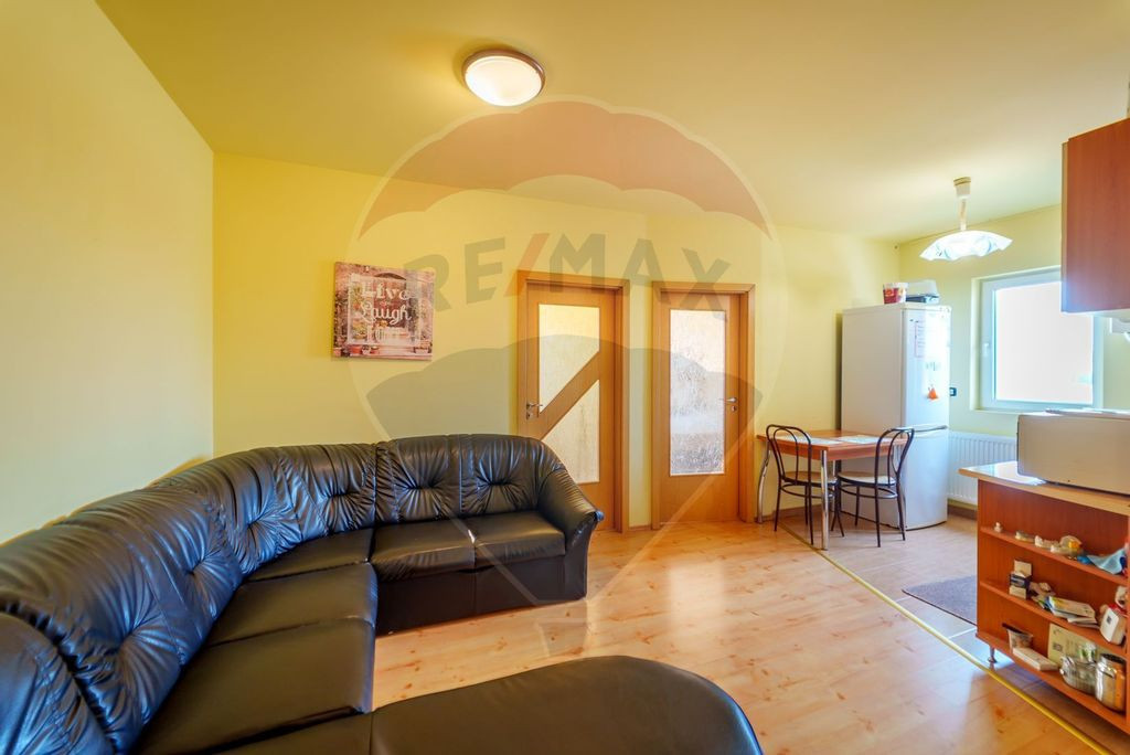 Apartament cu 3 camere Ared Uta