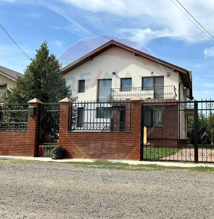 DE VANZARE Casă / Vilă cu 4 camere Berceni