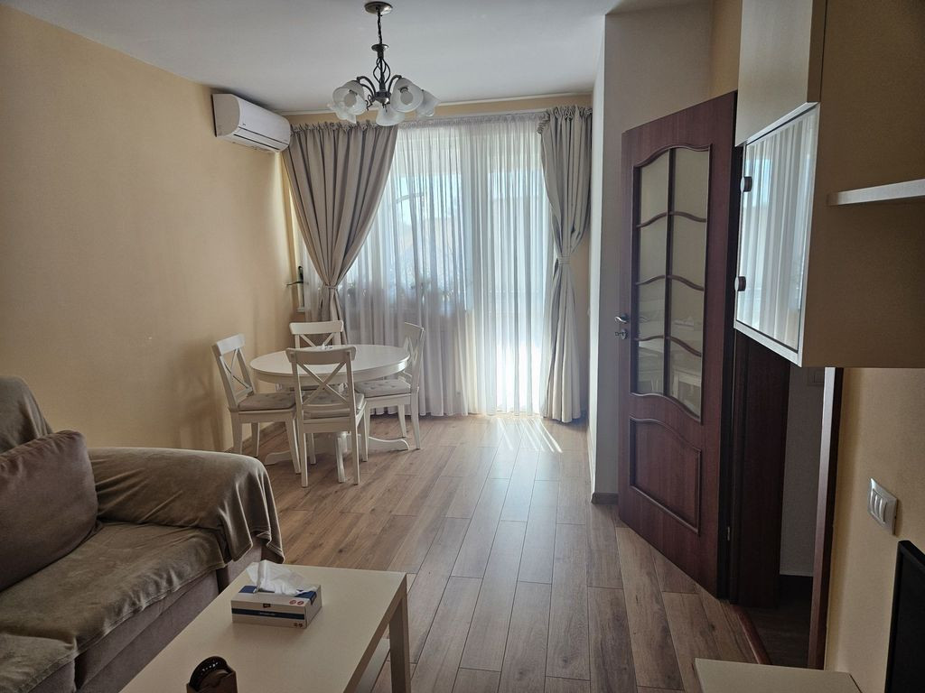 Închiriez apartament 3 camere Mihai Bravu