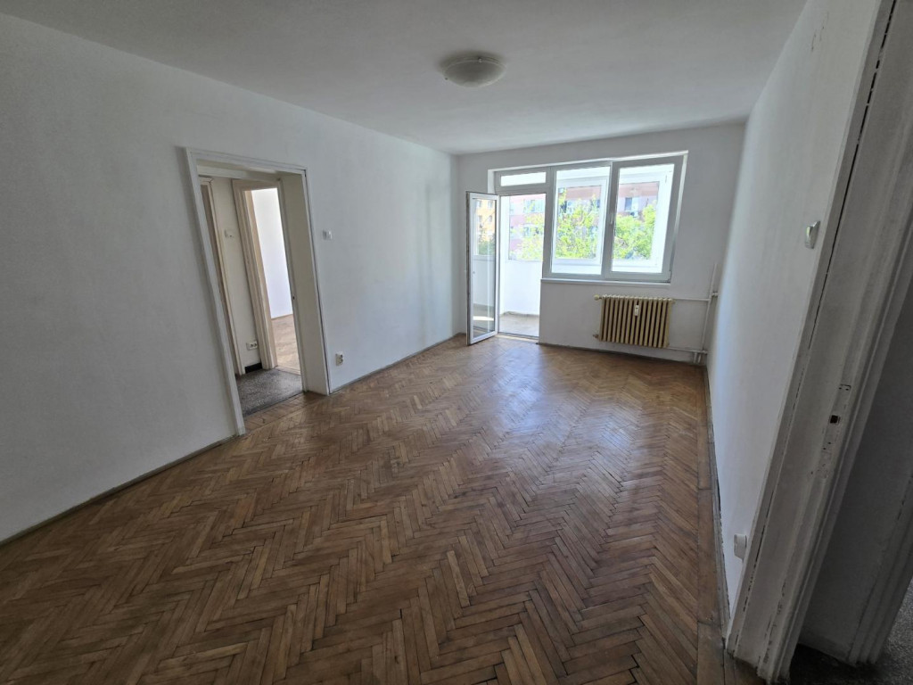 2 camere l 4 minute Metrou Crangasi