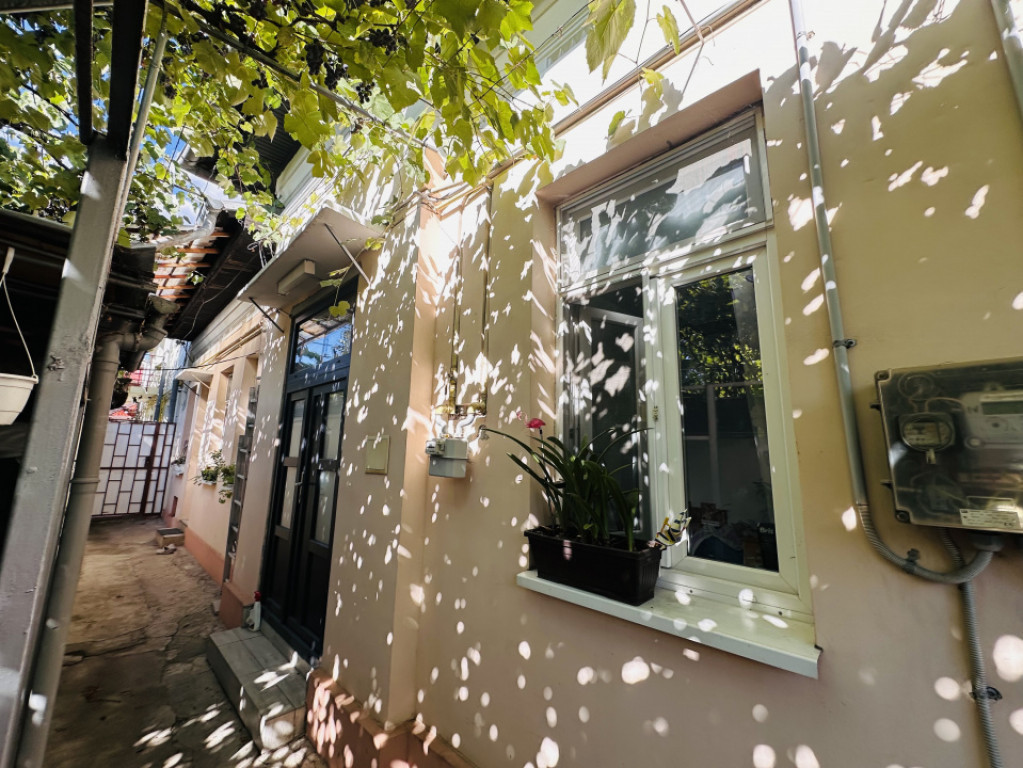 Casă 4 camere, 54 mp, REGIE