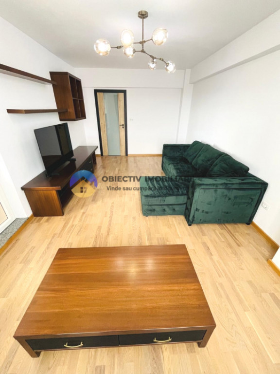 Apartament 3 camere – Strada MIHAI VITEAZU