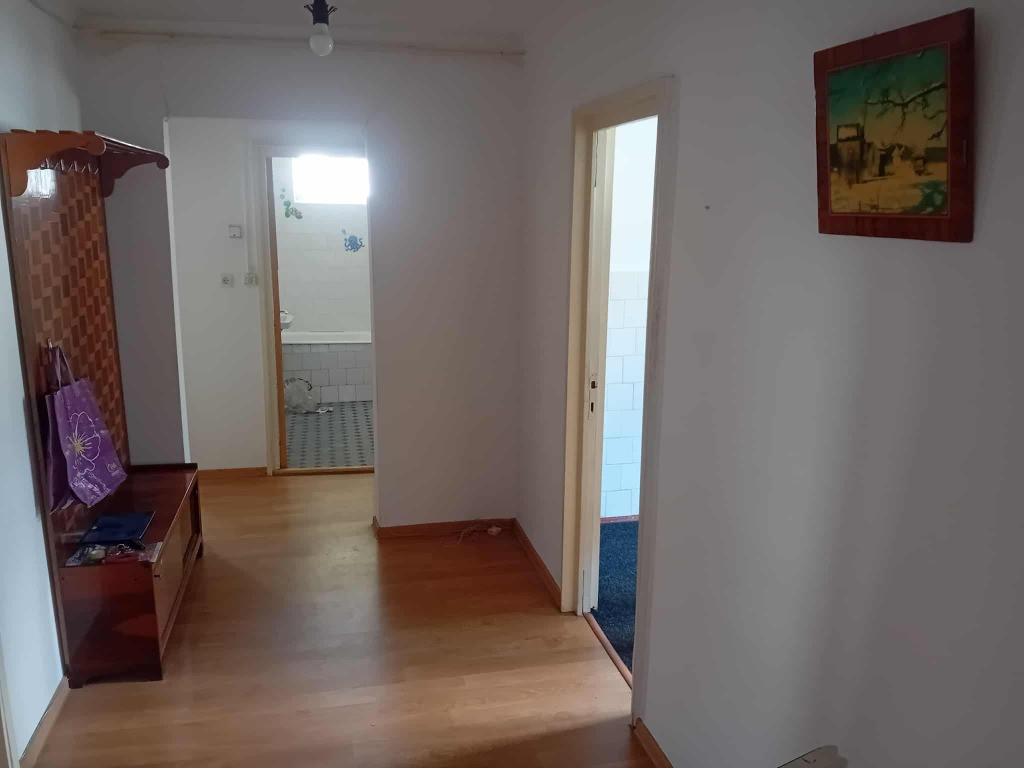 Apartament 3 Camere Aleea Aurorei 80mp etaj 3 decomandat bloc