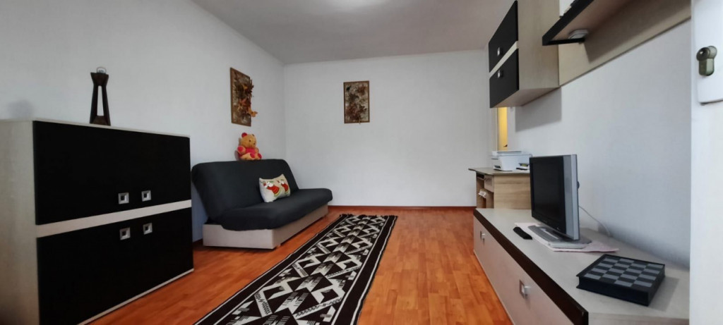 PACII- 2 CAMERE DECOMANDAT ,GAZ, SUPRAFATA 52 MP