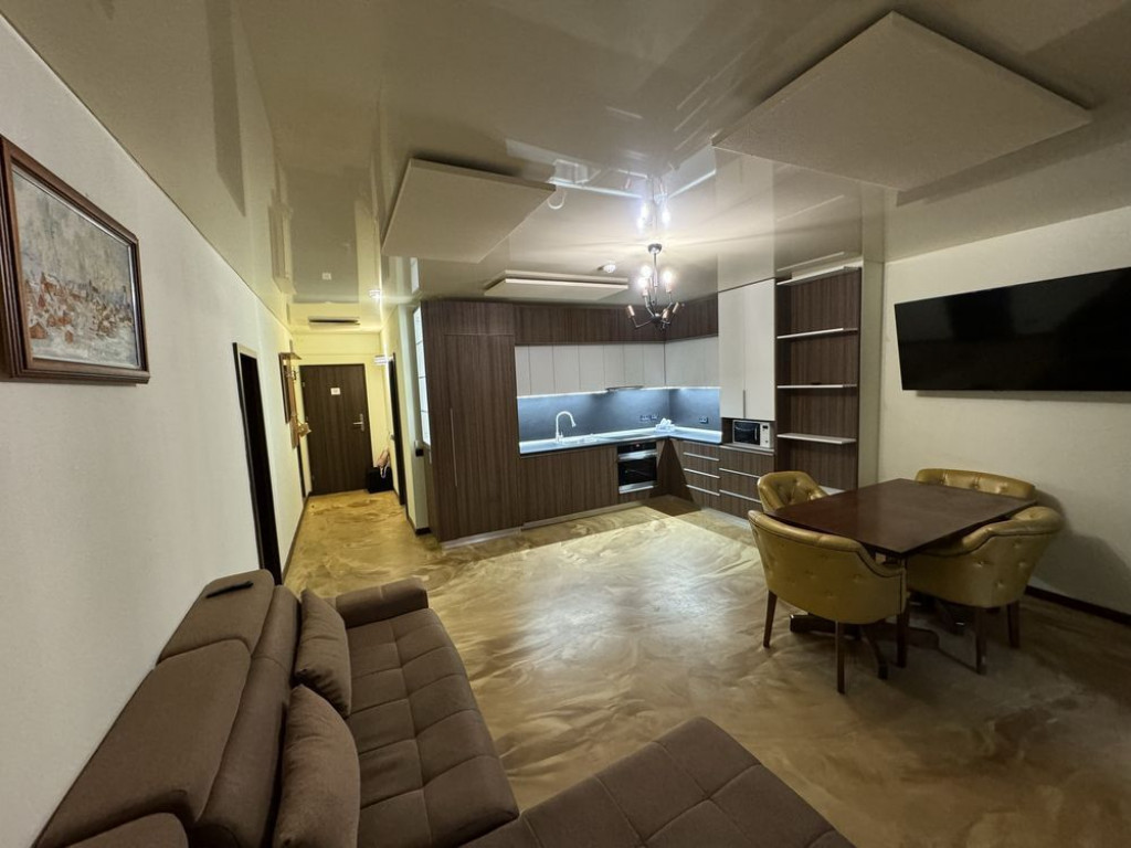 Inchiriez apartament 3 camere – Tiglina 3, etaj 1, mobi...