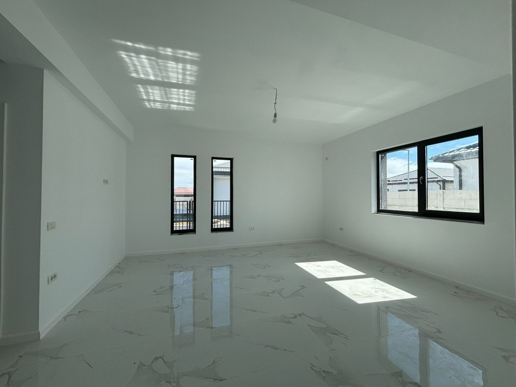 Casa singulara , 4 camere, gata de mutat, Bragadiru