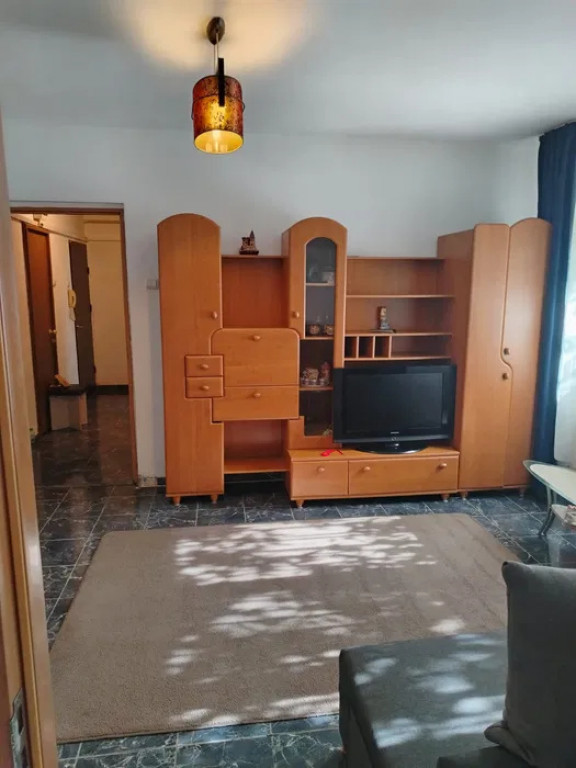 Apartament 2 camere semidecomandat, Podu Ros, bloc fara risc