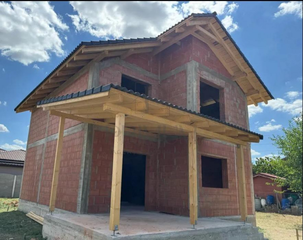 Casa individuala - zona excelenta - toate utilitatile - posi