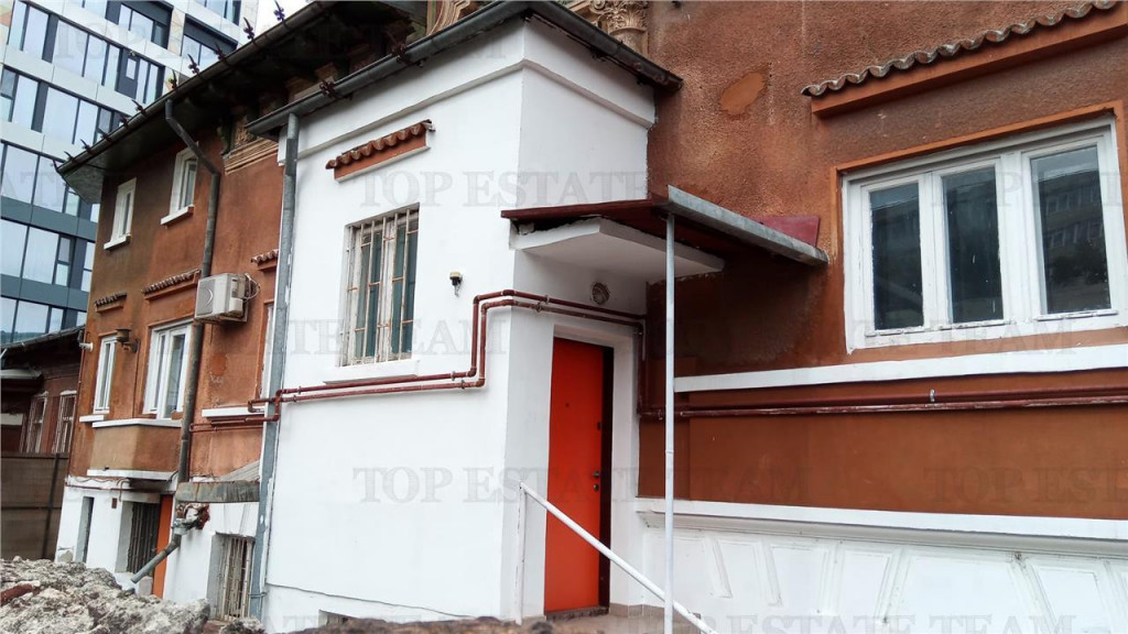 Casa 6 camere de inchiriat , activitate comerciala sau offic