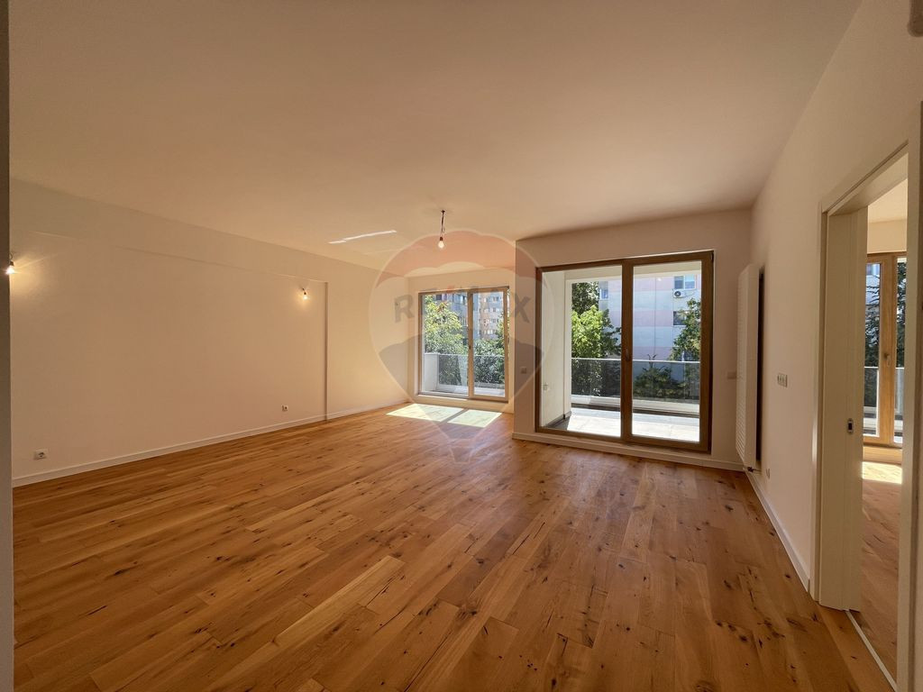 Penthouse nou 140 mp, terasă, acces direct lift | Soseau...