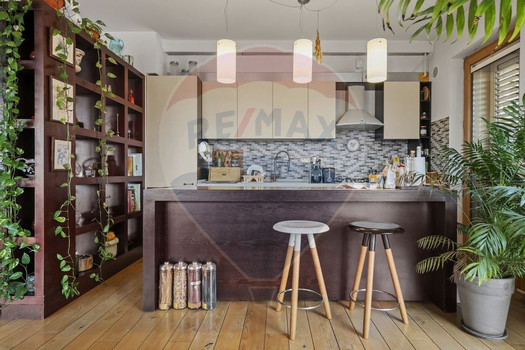 Apartament spectaculos cu 4 camere, vedere panoramică