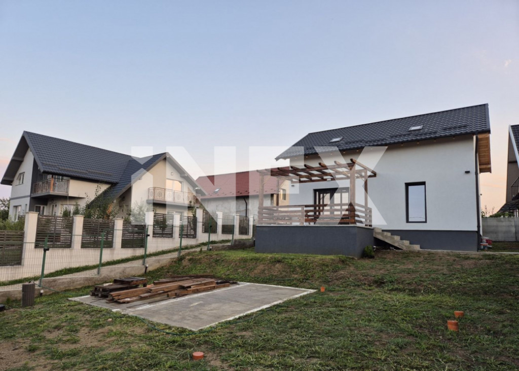 Casă 4 camere, beci și terasa, 128 mp, teren 359 mp – Pi