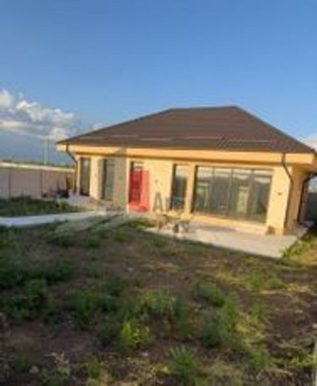 Vand Casa in Domnesti ,str Fortului - 500mp