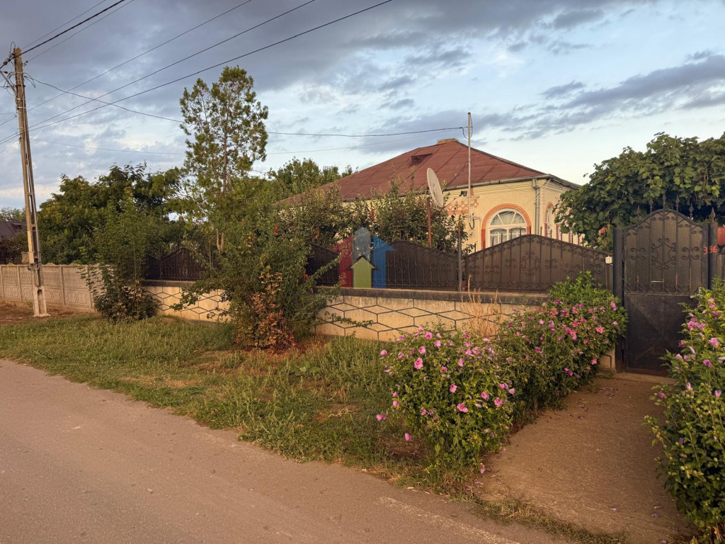 Casa locuibila comuna Romanu