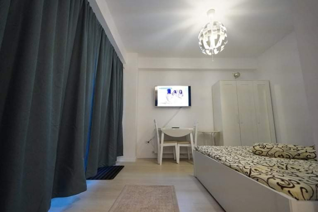 Permanent sau extrasezon,garsoniera curte prop, Mamaia,Hanul Piratilor