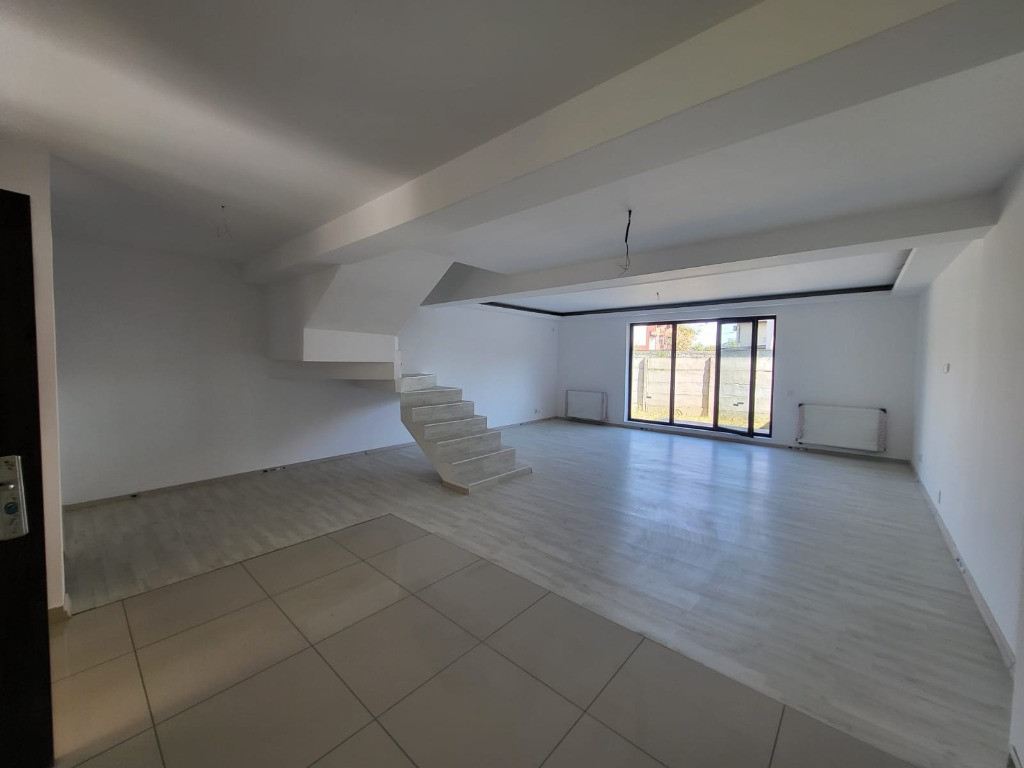 Casa cu 5 camere 178mp utili | zona excelenta | toate utilitatile