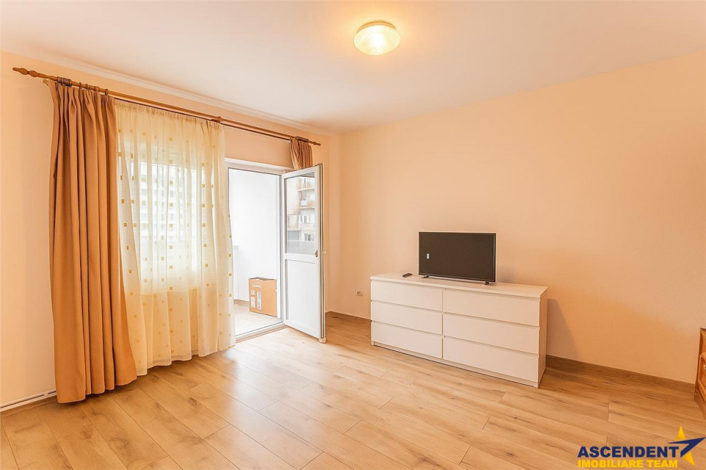 Garsoniera decomandata, Racadau, Brasov