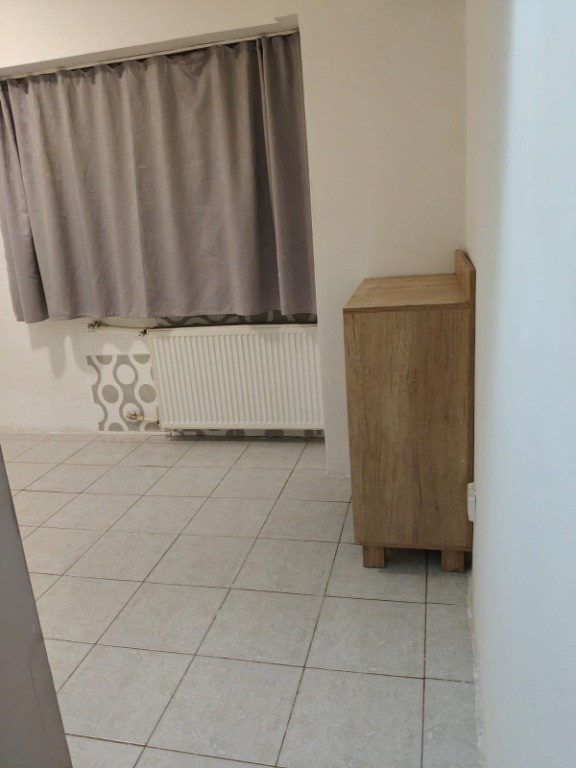 Garsoniera Berceni zona Grand Arena