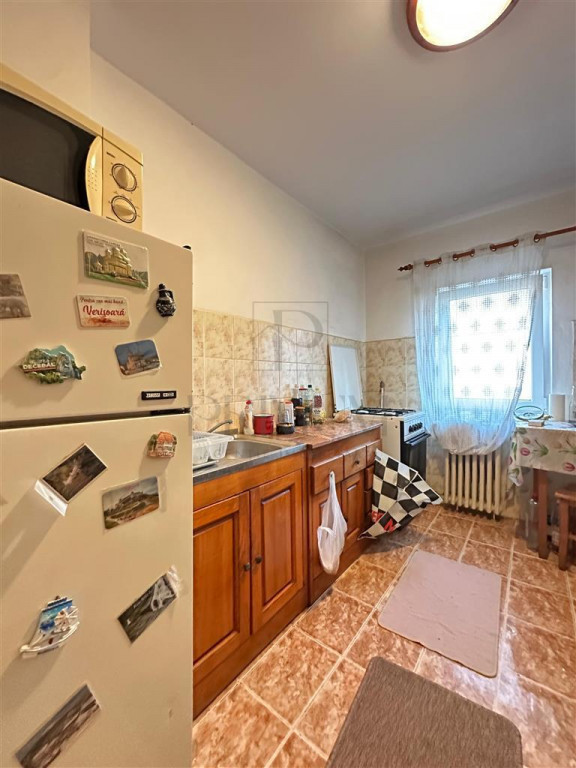 Sagului- 2 camere, spatios, mobilat, etaj intermediar, bloc