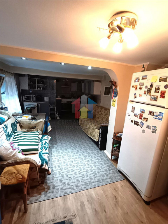 Casa, zona Chercea, constructie BOLTARI, anul 2000