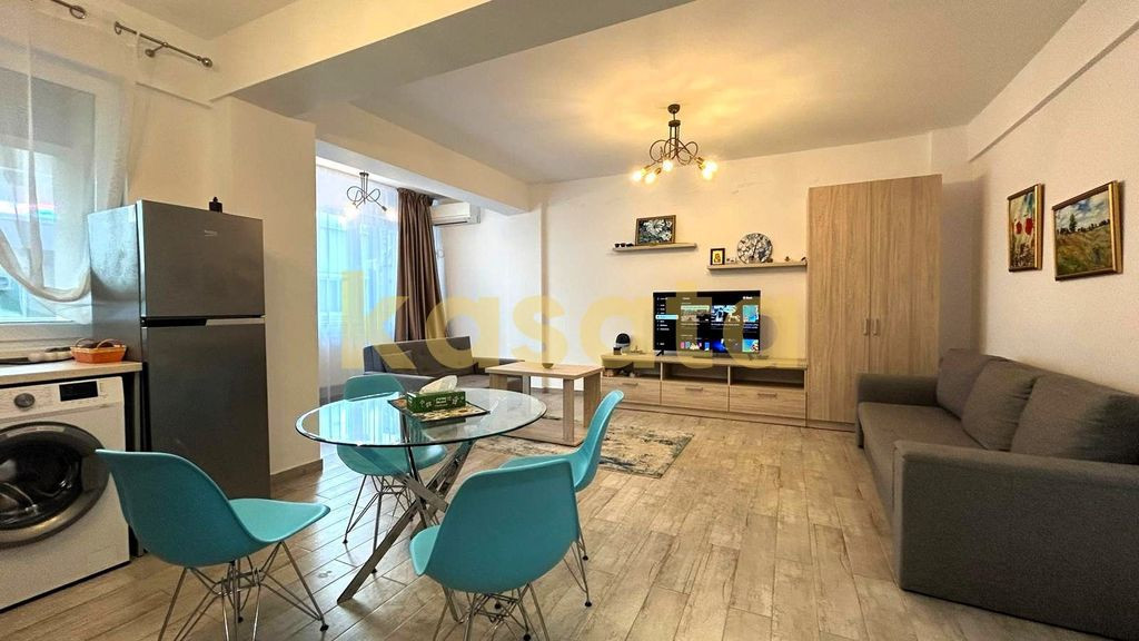 2 camere I Navodari I 55 mp utili I 50 mp de plaja I parc...