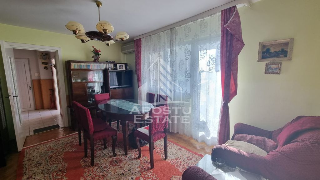 Aparatament 3 camere, centrala proprie, zona Circumvalati...