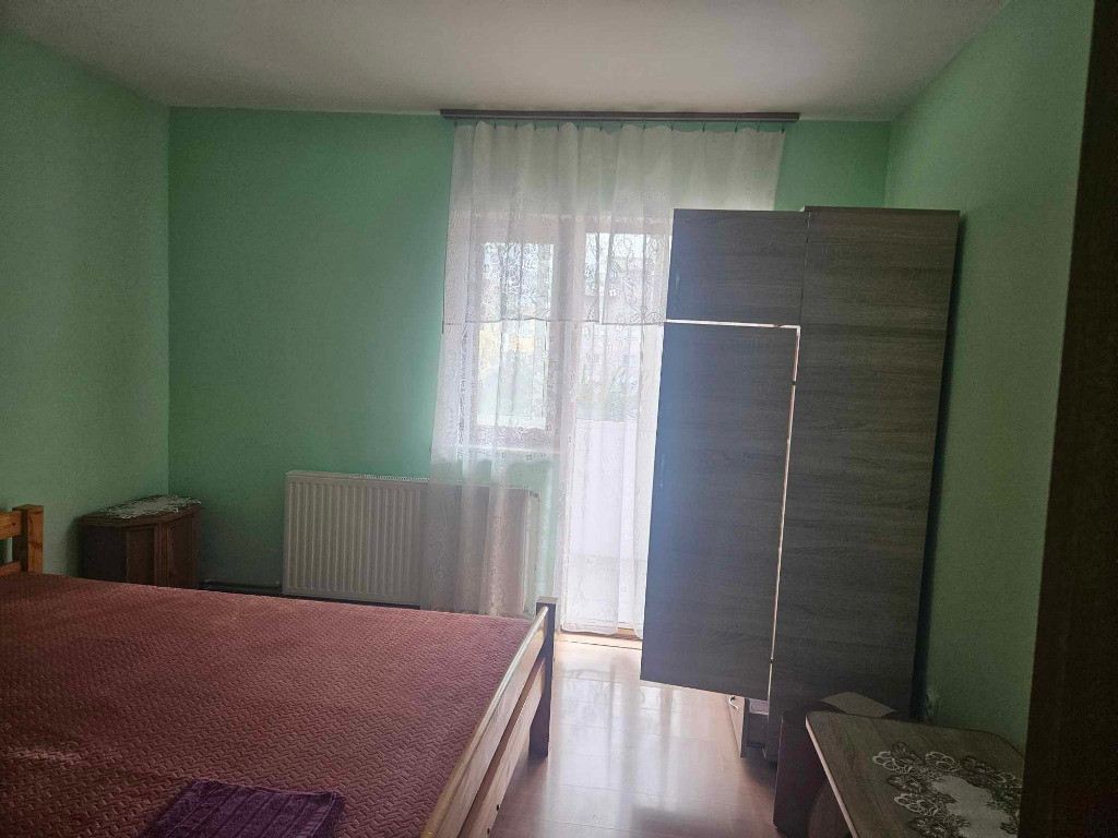 Apartament de 3 camere zona Ciucas