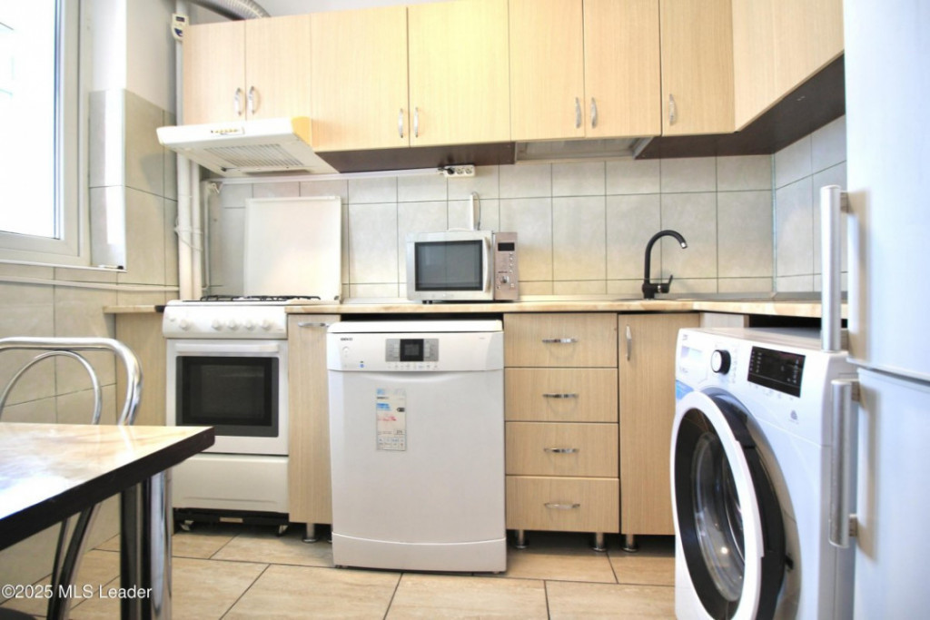 ION MIHALACHE-PIATA CHIBRIT, METROU, BLOC REABILITAT, LIBER,