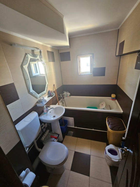 APARTAMENT DE INCHIRIAT STR PODGORIILOR