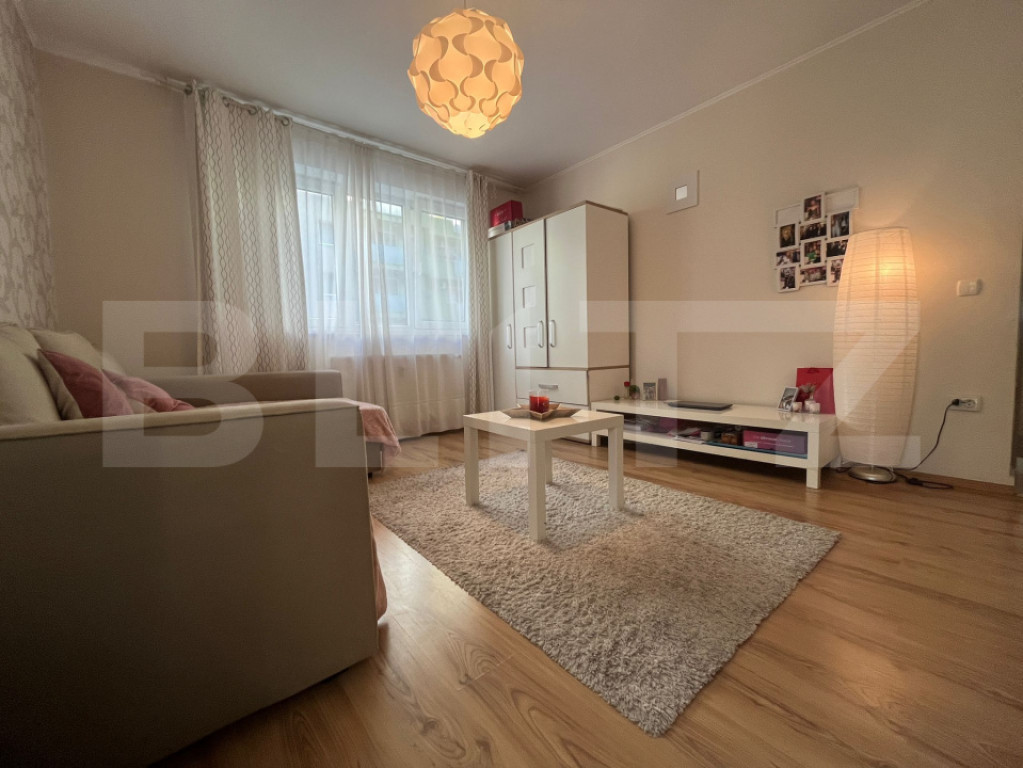 Apartament cu 2 camere, 42 mp, cu parcare, zona Nufarul