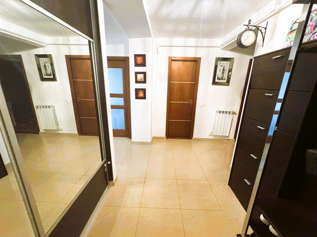 APARTAMENT DOTAT str BABADAG ET.2