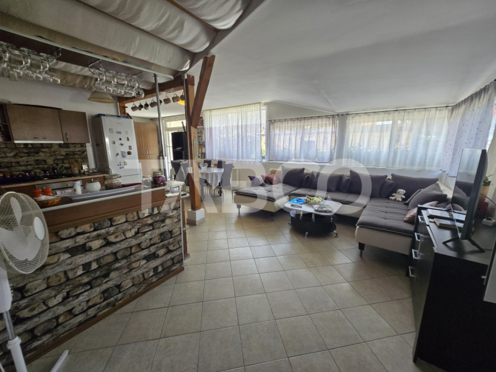 Casa individuala de vanzare 387mp cu teren 624mp Sura Mica S