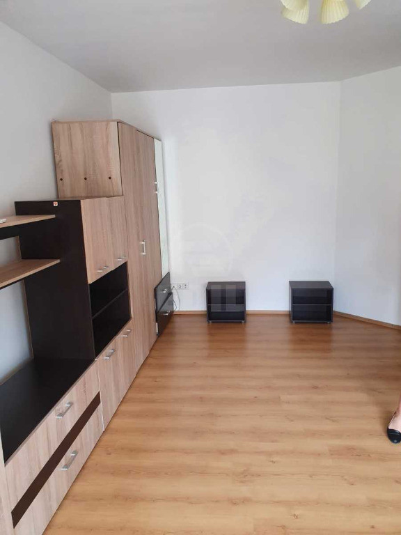 Apartament 2 camere de inchiriat zona Florilor