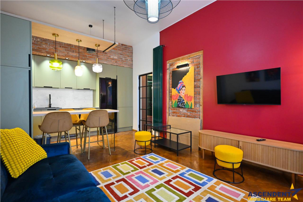 FILM! Rezidenta in casa boiereasca, cu terasa, loc parcare i