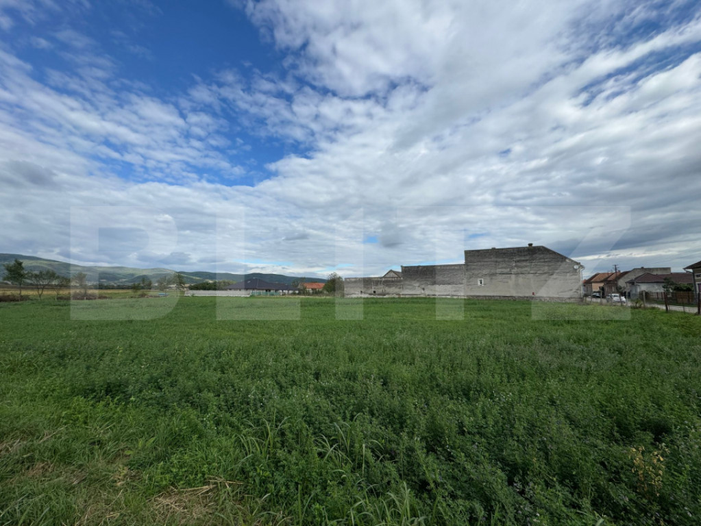 Teren intravila, 1540 mp, in Saulesti, Deva