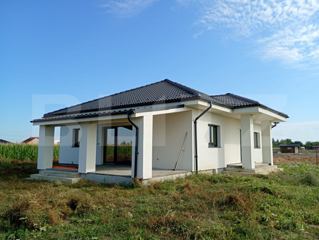 Casa de vanzare, cu 3 camere,138 mp, zona Amati