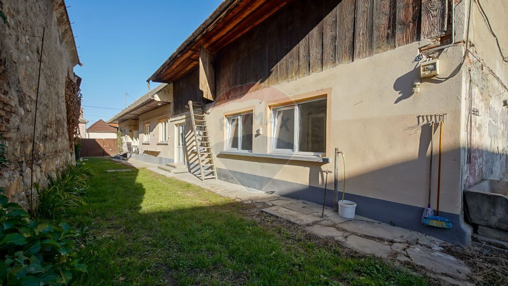 Comision 0 %! Casă cu 5 camere de vânzare în zona Turc...