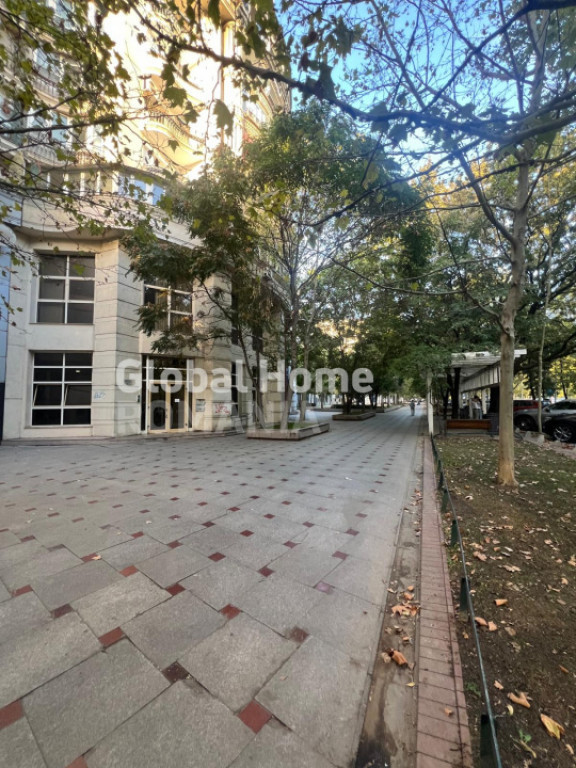 Apartament 3 camere | Blv Unirii - Vedere Blv-Renovat-Mobila