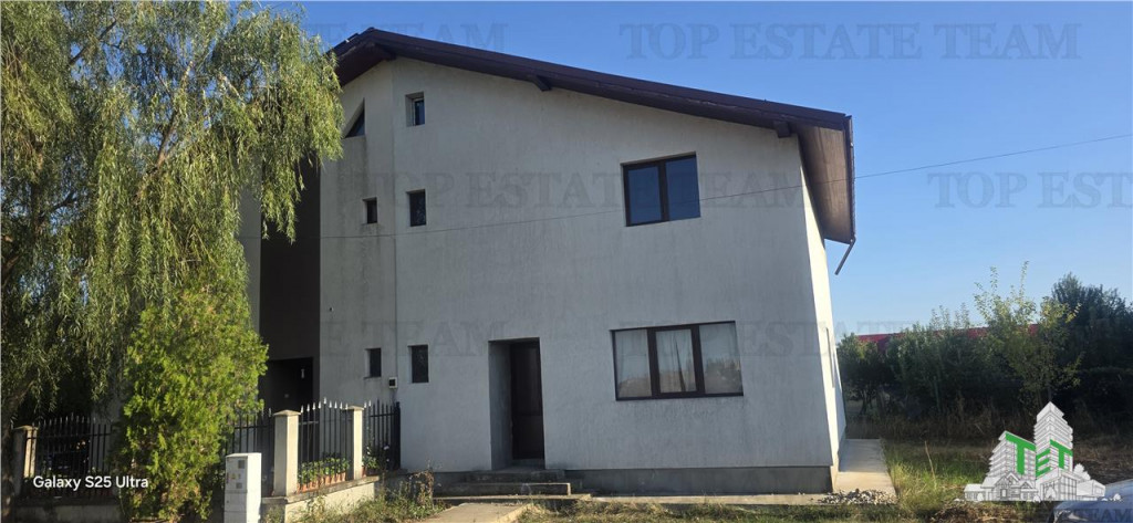 Vila duplex 4 camere 100mp, la rosu, cu toate utilitatile, 2