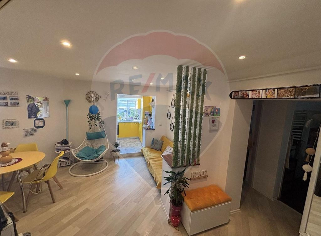 Apartament cu 2 camere de vânzare în zona Gara