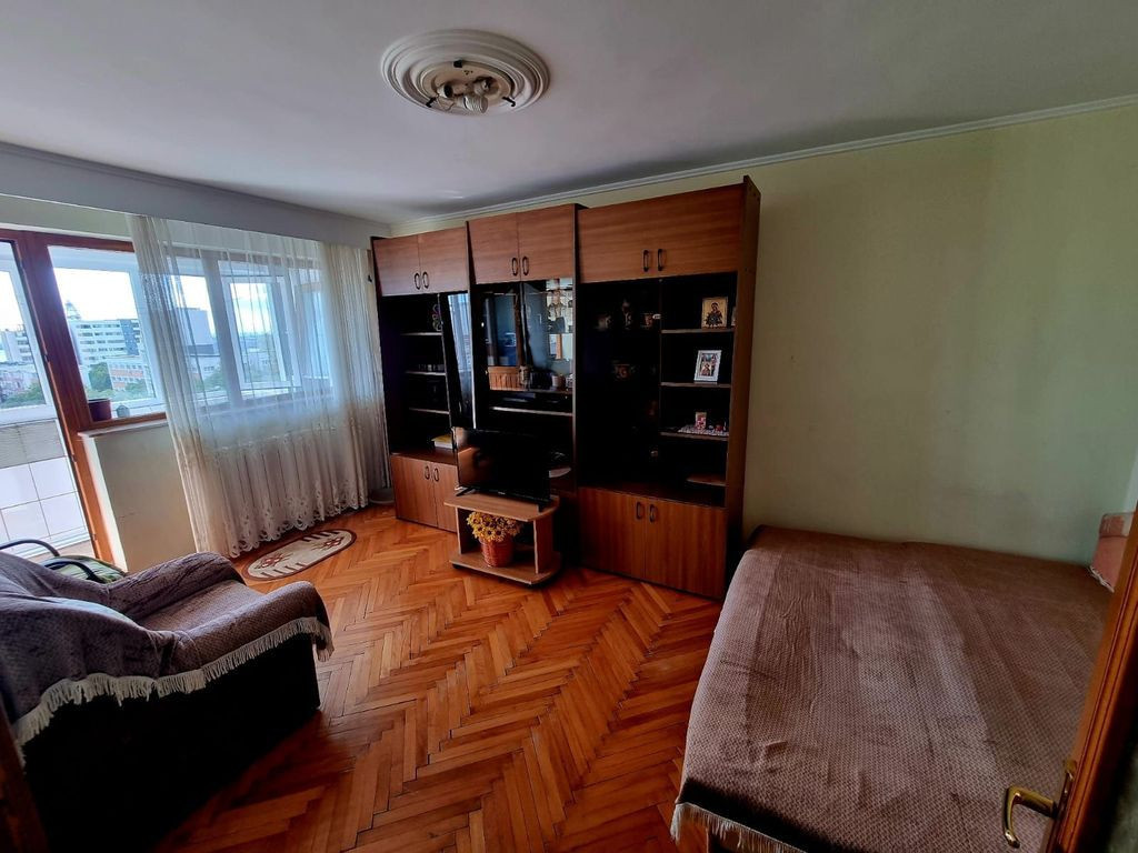 Abator mangaliei-apartament 2 camere decomandat 52 mp