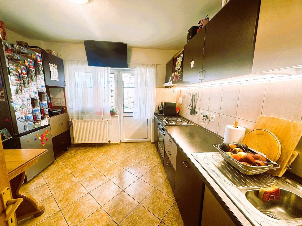 DUPLEX cu 3 camere str Babadag