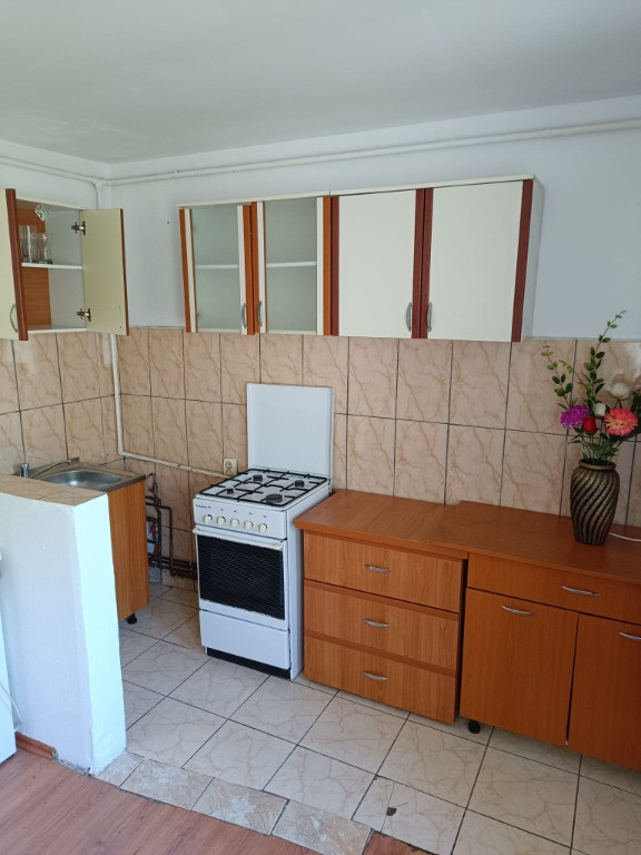 Garsoniera zona Codrisoru et 3