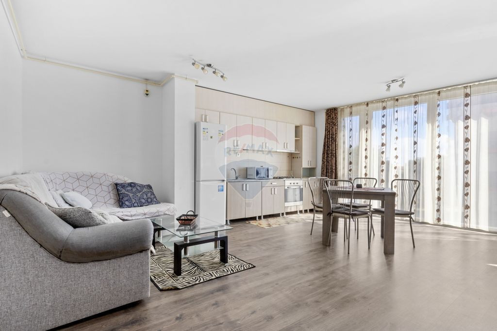 Apartament cu 2 camere de închiriat în zona Intim
