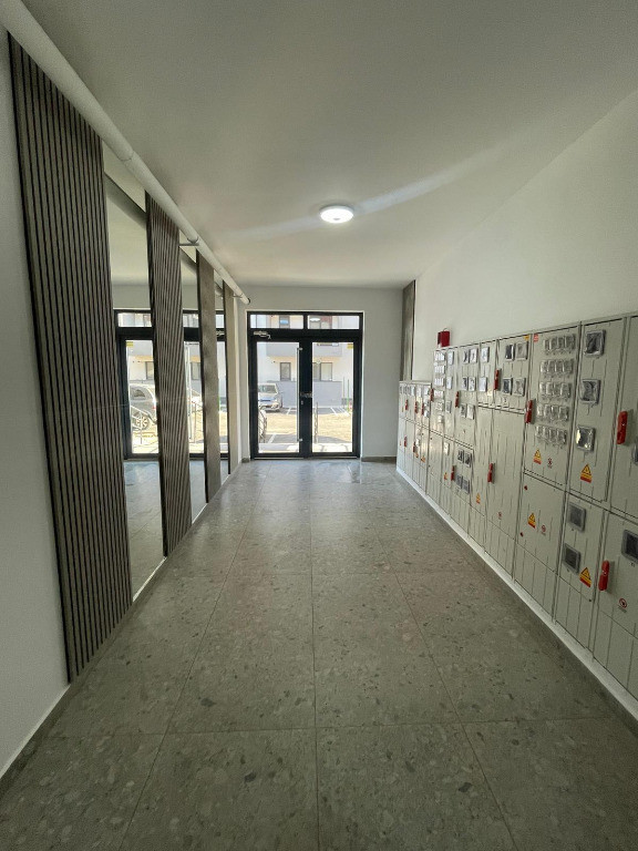 Garsoniera cu finisaje moderne|zona excelenta