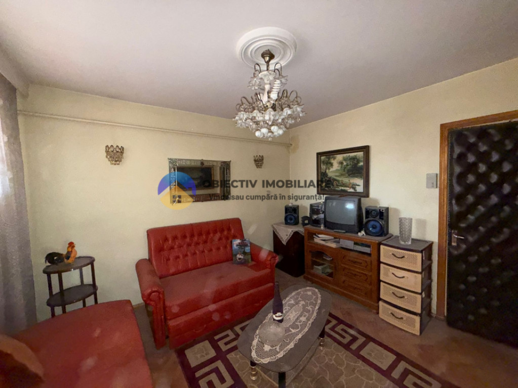 Apartament 4 camere - B-dul Traian 87 mp