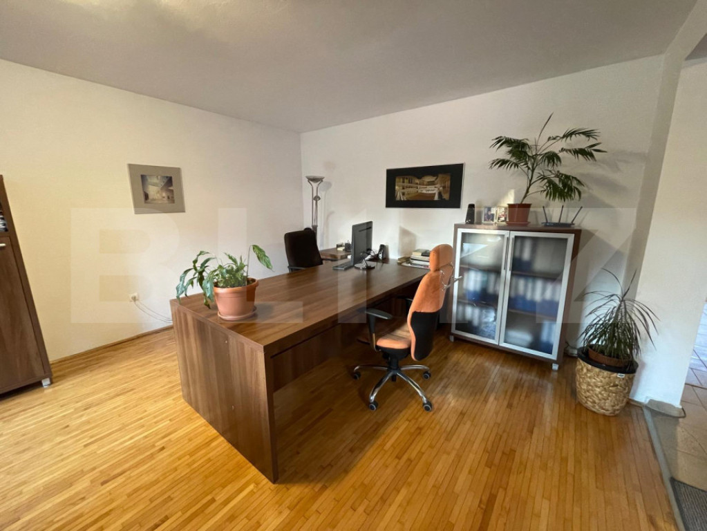 Apartament 3 camere 120 mp, imobil tip vila, zona Piata Enge