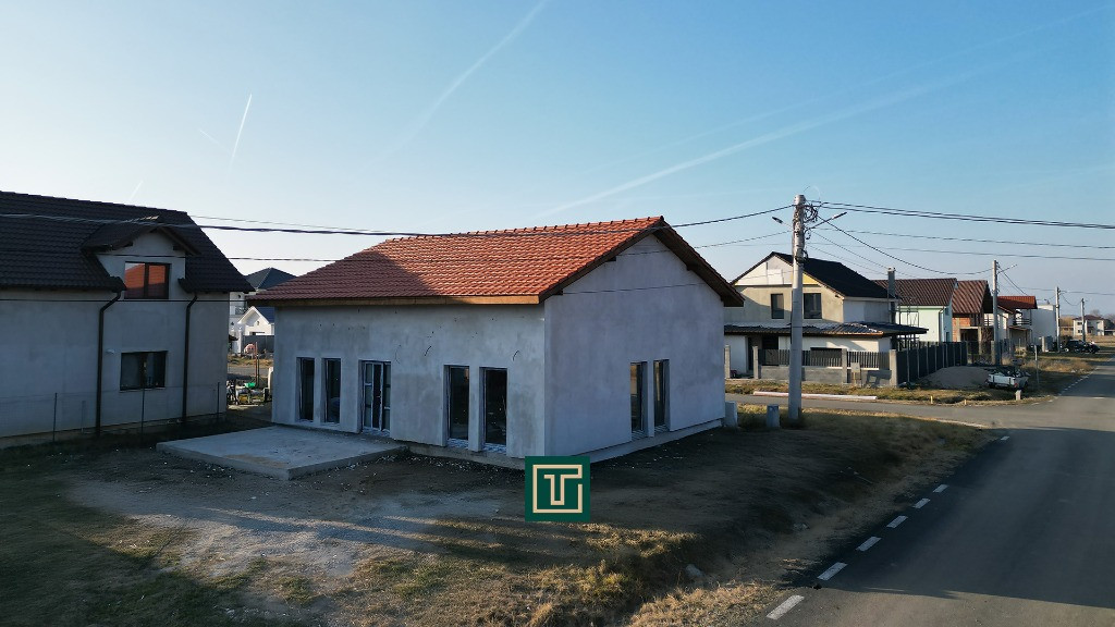 Casa nouă cu 3 camere cu posibilitate de extindere în Fântânele