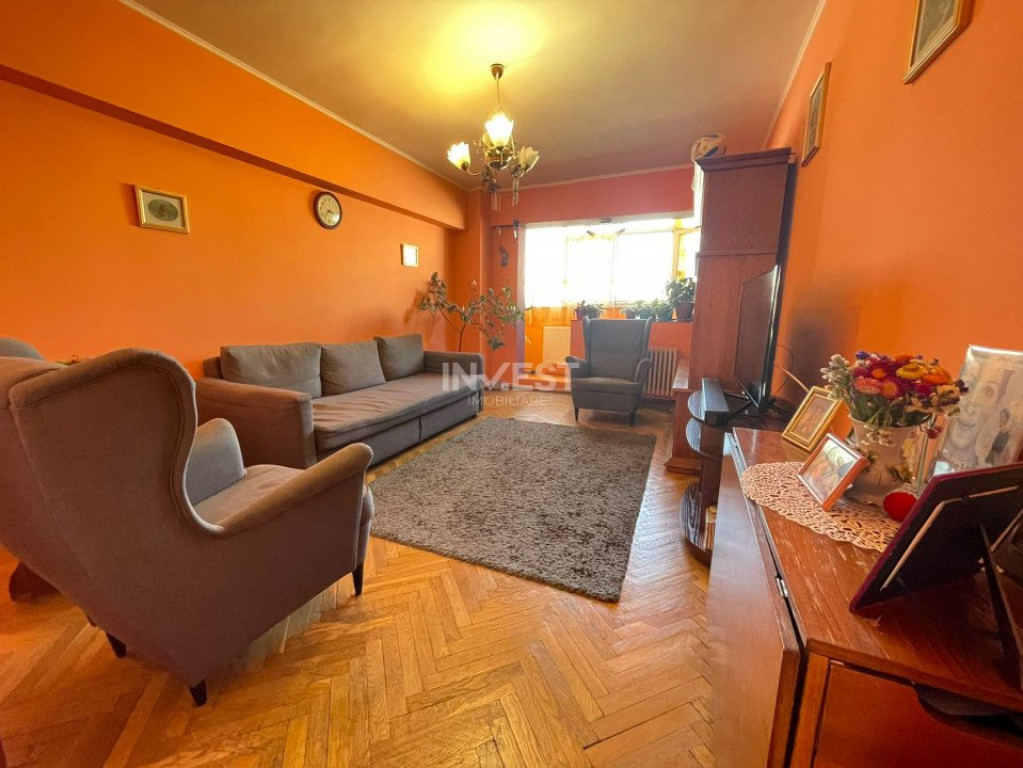 Alexandru Cel Bun-Parcul Voievozilor-Ap 3 camere decomandat-